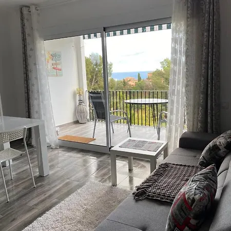 In The Forest With Sea View Apartment