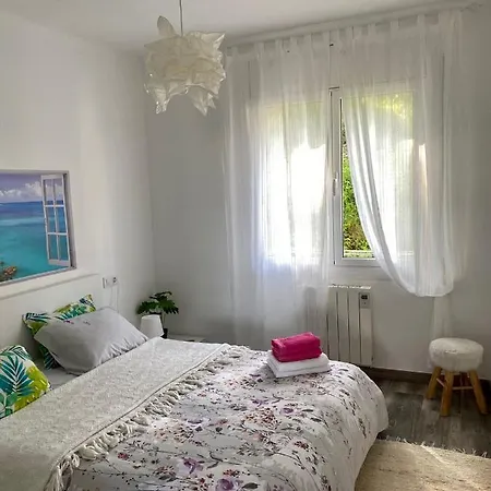 In The Forest With Sea View Apartment *